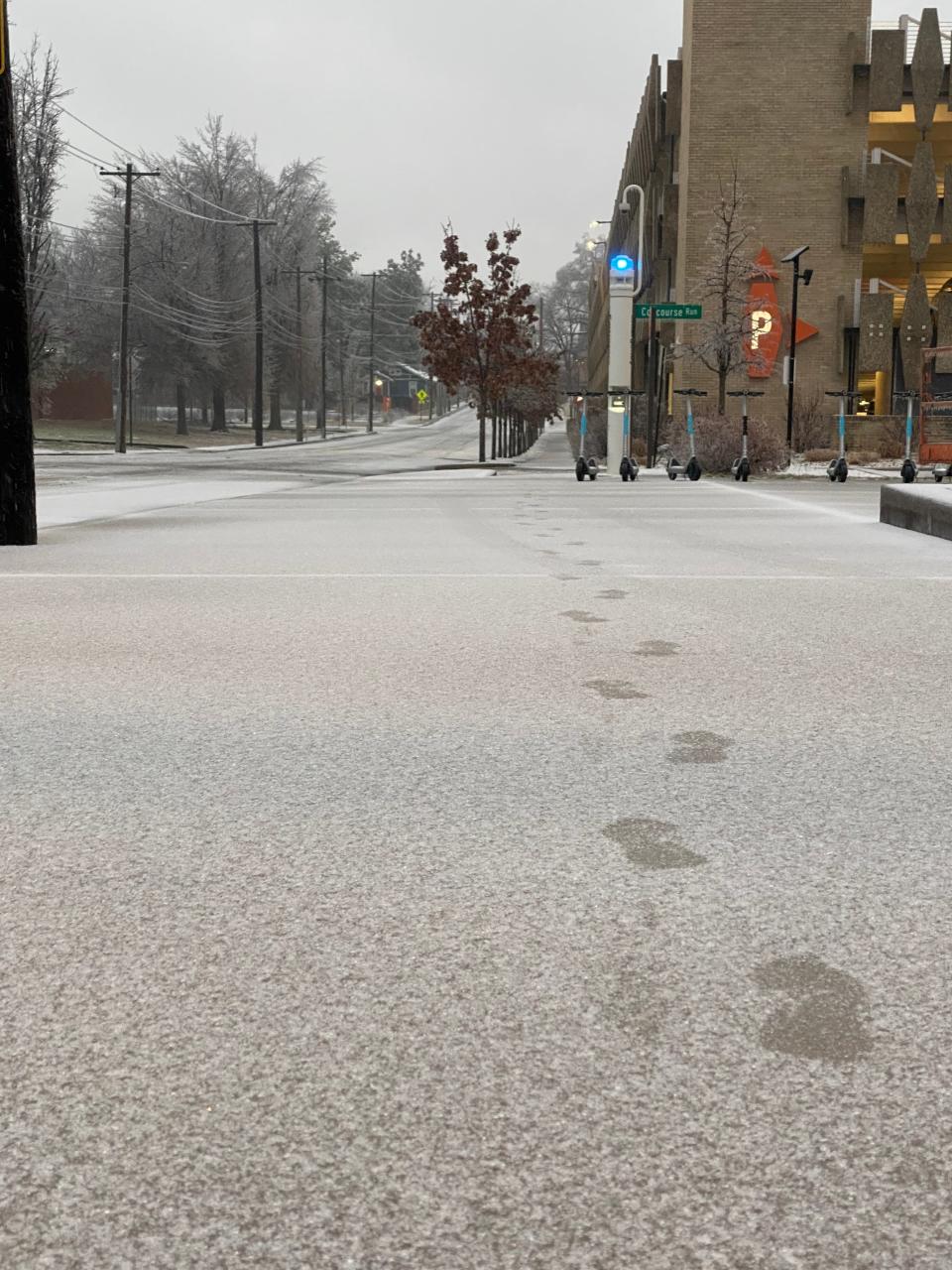 Snow and ice cover Memphis and the Mid-South in the early evening on Tuesday, Jan. 31, 2023. Slush, ice and snow accumulate at Crosstown Concourse