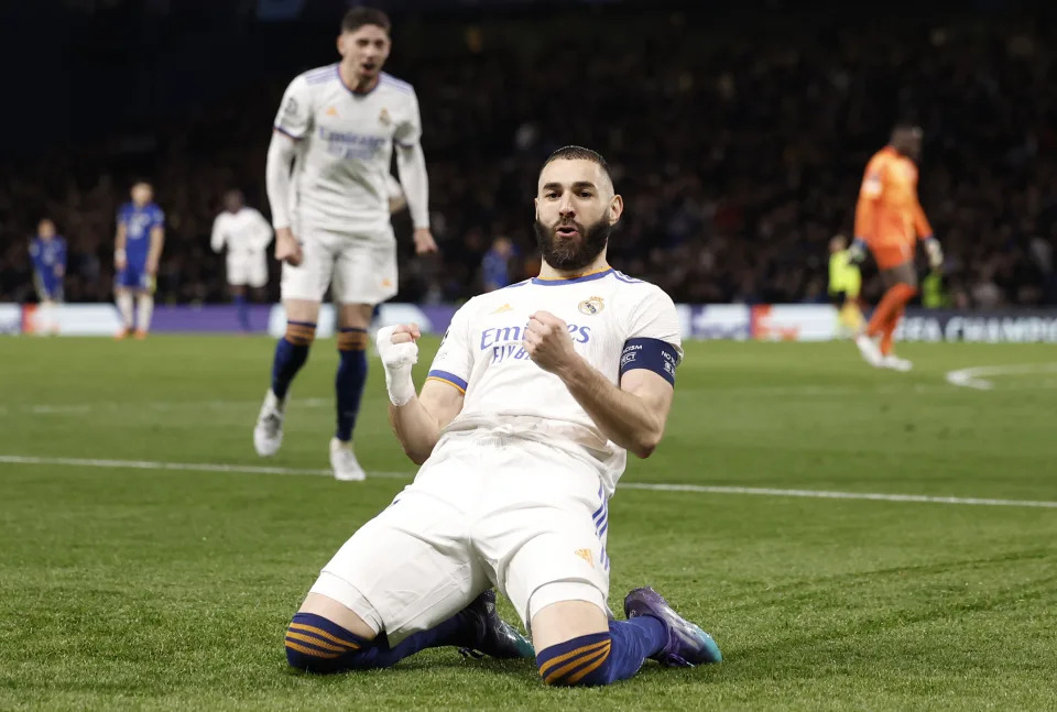 LONDON, ENGLAND - APRIL 06: Karim Benzema, player of Real Madrid, celebrates during the UEFA Champions League Quarter Final Leg One match between Chelsea FC and Real Madrid at Stamford Bridge on April 06, 2022 in London, England. (Photo by Antonio Villalba/Real Madrid via Getty Images)