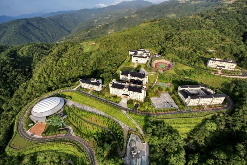 ▲佛光大學周邊無出租供給，學生若沒住校，便只能到最近的礁溪市區租屋。（圖／翻攝佛光大學臉書）