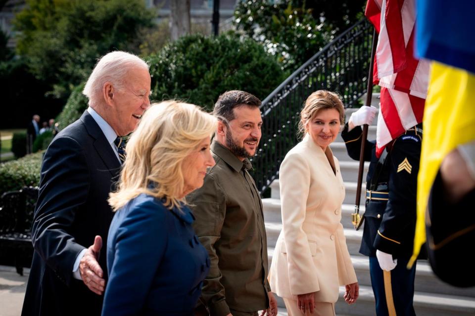 PHOTO: In this Sept. 21, 2023, file photo, President Joe Biden and first lady Jill Biden welcome President of Ukraine Volodymyr Zelensky and his wife Olena Zelenska to the White House in Washington, D.C. (Drew Angerer/Getty Images, FILE)