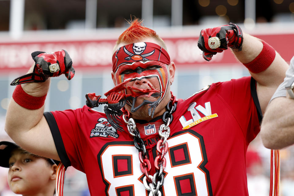 From flags to jersey cases, we have 8 easy upgrades to elevate any NFL team fan cave.(Photo by Douglas P. DeFelice/Getty Images)