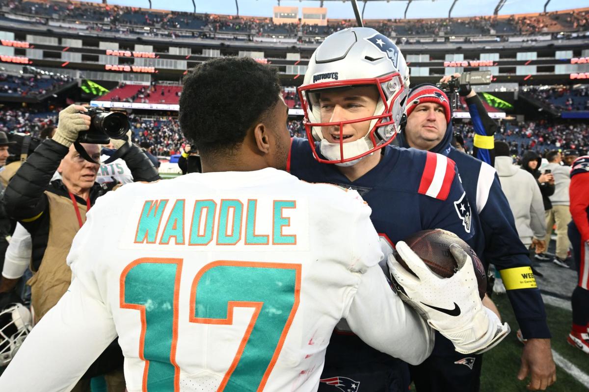 Fan's death during Patriots-Dolphins game prompts investigation