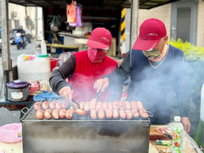 桃園｜大溪幸福小站現烤蜜汁香腸