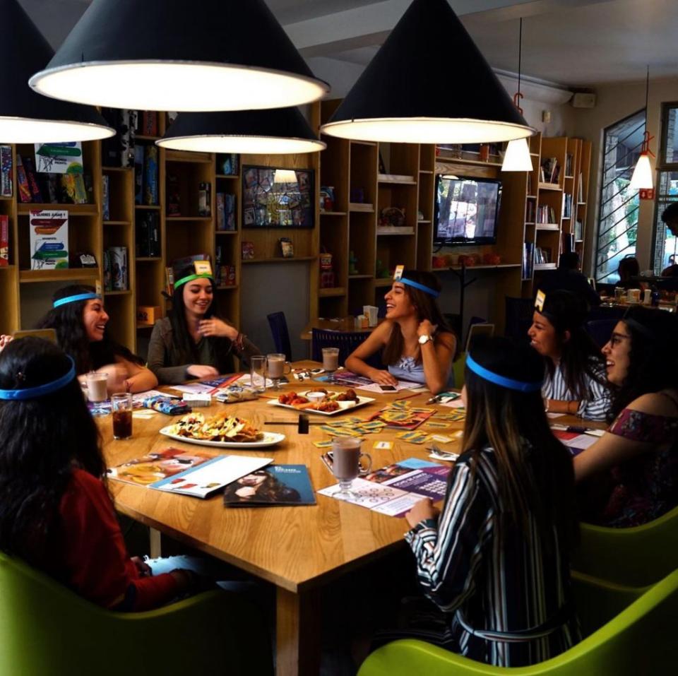 El Ocho cafeteria de juegos de mesa en la condesa