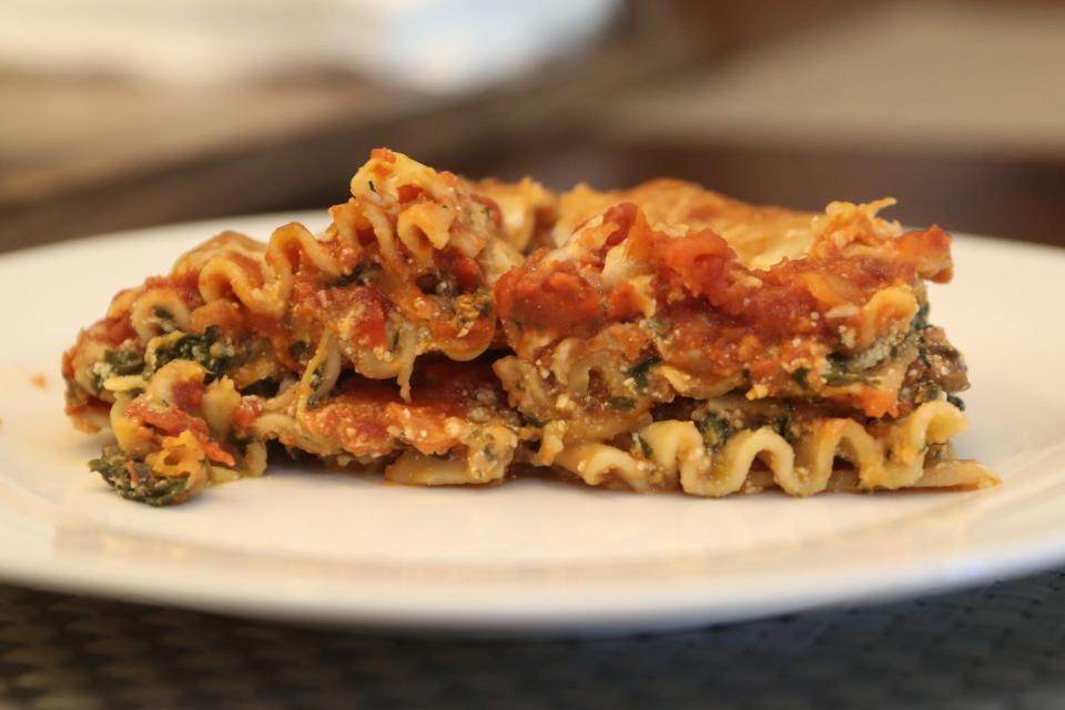 A diet rich in whole grains, vegetables and beans plays a role in cancer prevention. As part of Breast Cancer Awareness Month, Anna Jones prepared this No Boil Veggie Lasagna, packed with spinach, red peppers and tomatoes.