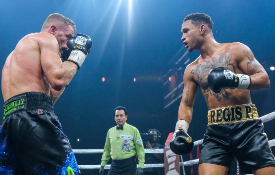 Terry Flanagan (L) and Regis Prograis in the ring on Saturday in New Orleans in a quarterfinal match in the World Boxing Super Series’ 140-pound tournament. (Courtesy of WBSS)