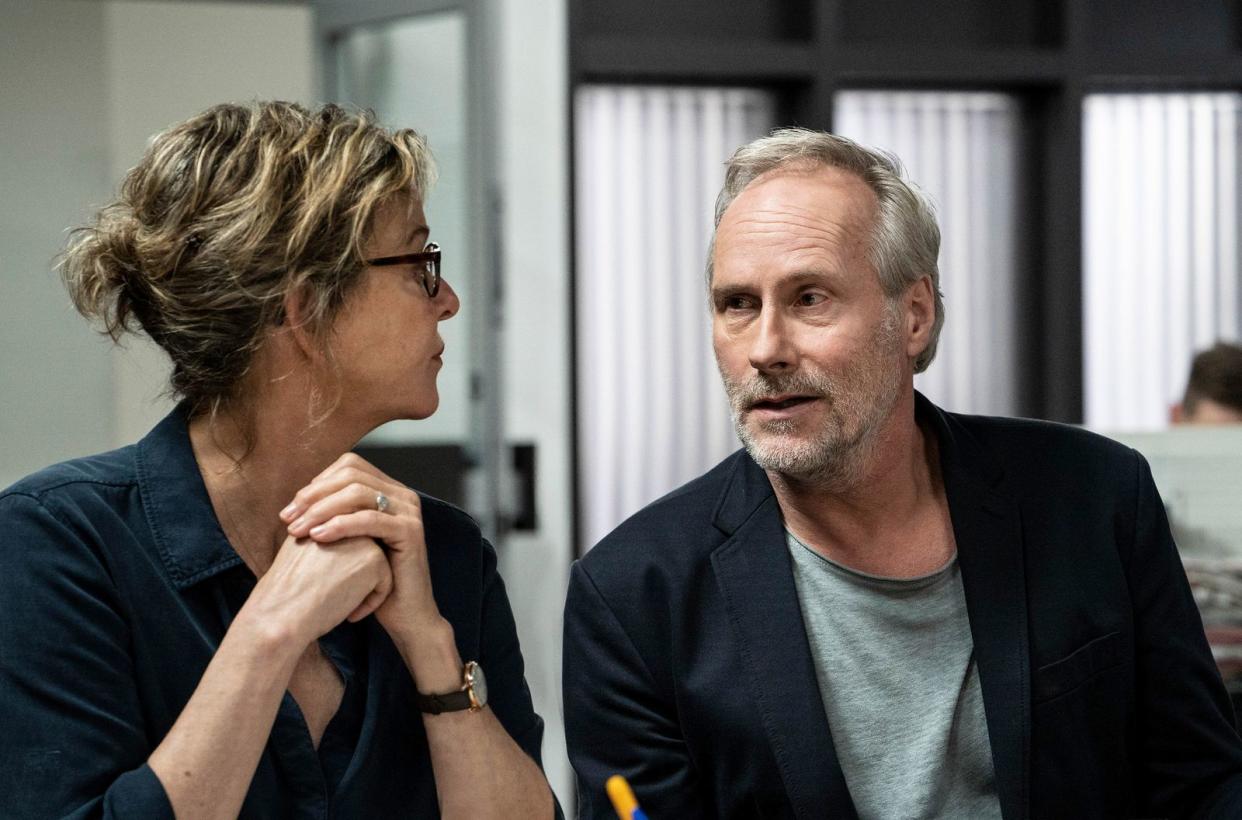 Seit 2015 bilden Anna Janneke (Margarita Broich) und Paul Brix (Wolfram Koch) das Frankfurter Ermittlerteam der ARD-Fernsehreihe "Tatort". Die Ostermontag-Folge "Finsternis" war ihr 15. Fall.  (Bild: HR / Degeto / Bettina Mueller)