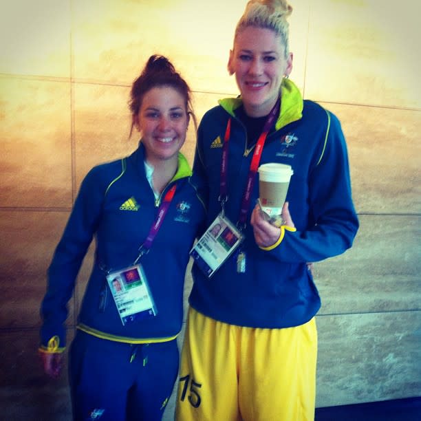 Melissa Hoskins - "Pretty proud moment to meet my basketball idol. #greatchick"