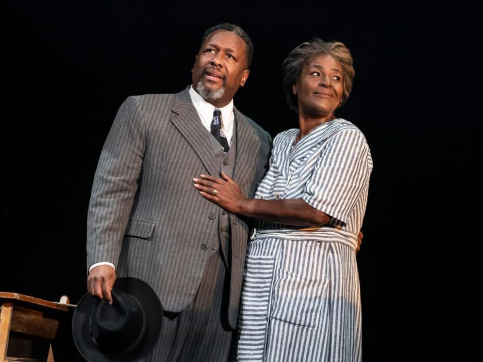 <div class="inline-image__caption"><p>Wendell Pierce and Sharon D Clarke in <em>Death of a Salesman</em>.</p></div> <div class="inline-image__credit">Joan Marcus</div>