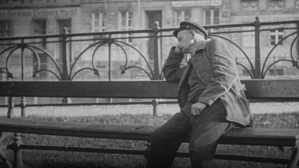 Berlin: Symphony Of A Great City (1927)