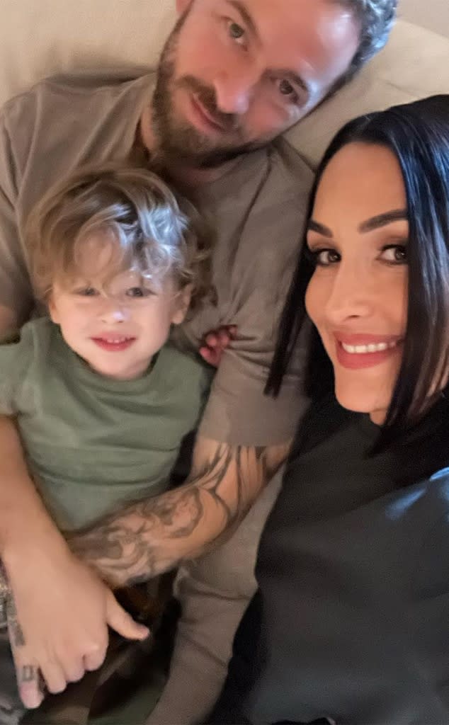 Artem Chigvintsev, Matteo Chigvintsev, Nikki Bella, Instagram