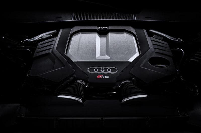 4.0升V8渦輪與48V電能系統組合，進而創造出600hp/81.6kgm動力輸出。