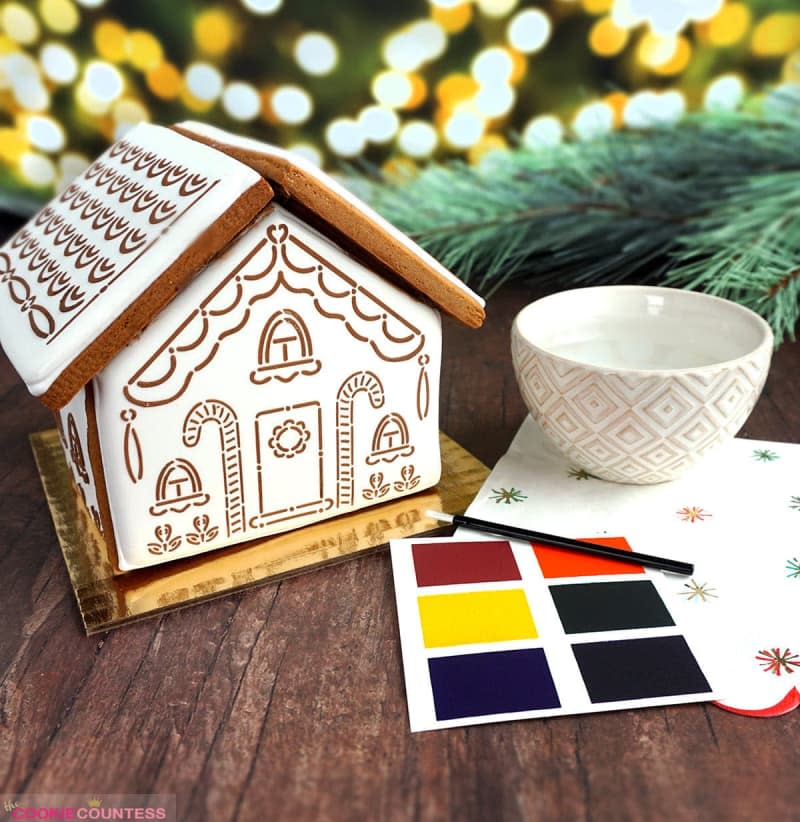 'Paint Your Own' Gingerbread House Kit