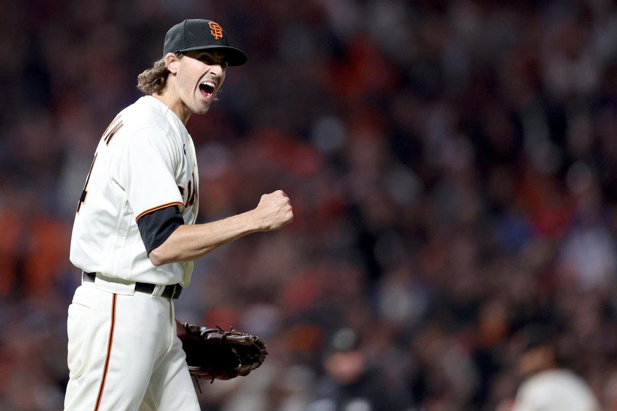 SAN FRANCISCO, CA - JULY 30: San Francisco Giants pitcher Kevin Gausman (34)  looks on during a MLB game between the Houston Astros and the San Francisco  Giants on July 30, 2021