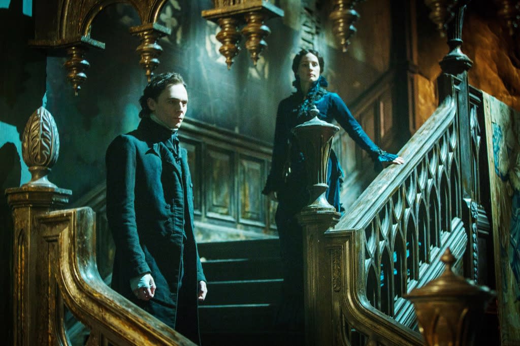CRIMSON PEAK, from left: Tom Hiddleston, Jessica Chastain, 2015. ph: Kerry Hayes/©Universal Pictures/Courtesy Everett Collection