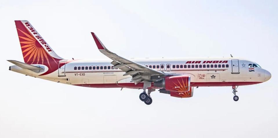 Die Besatzung von Air India soll einem Bericht zufolge die Passagiere vor Ort im Stich gelassen haben. - Copyright: icolas Economou/NurPhoto via Getty Images