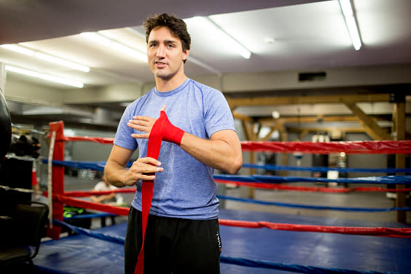 Justin Trudeau joked about a rematch with what actor, who told Jimmy Kimmel that he ‘beat up’ the prime minister in high school? Photo from Getty Images