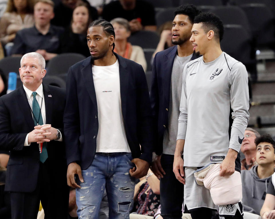 Uncertainty over Kawhi Leonard's health and long-term plans could make it less likely that the Celtics, Lakers or other suitors present the Spurs with major trade offers. (AP)