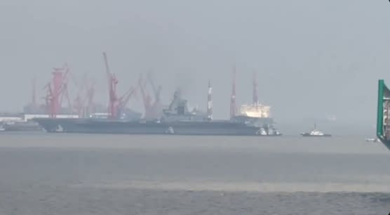 中國第三艘航母「福建艦」今正式下水海試。   圖/翻攝自X社群平台