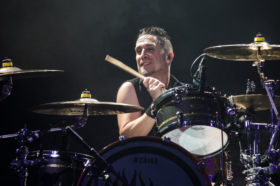 SAO PAULO, BRAZIL - OCTOBER 29: Pete Parada of The Offspring performs live on stage at Espaco das Americas on October 29, 2019 in Sao Paulo, Brazil.(Photo by Mauricio Santana/Getty Images)