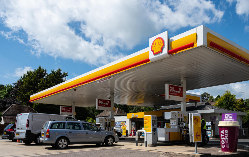 Newbury, United Kingdom - May 27 2019:   The forecourt of the Shell petrol station on London Road