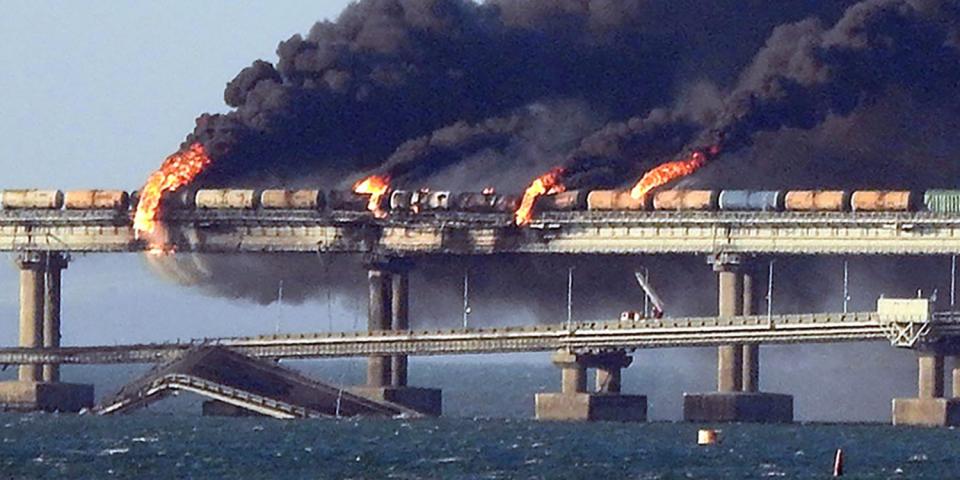 Russia Crimea Kerch bridge explosion fire smoke