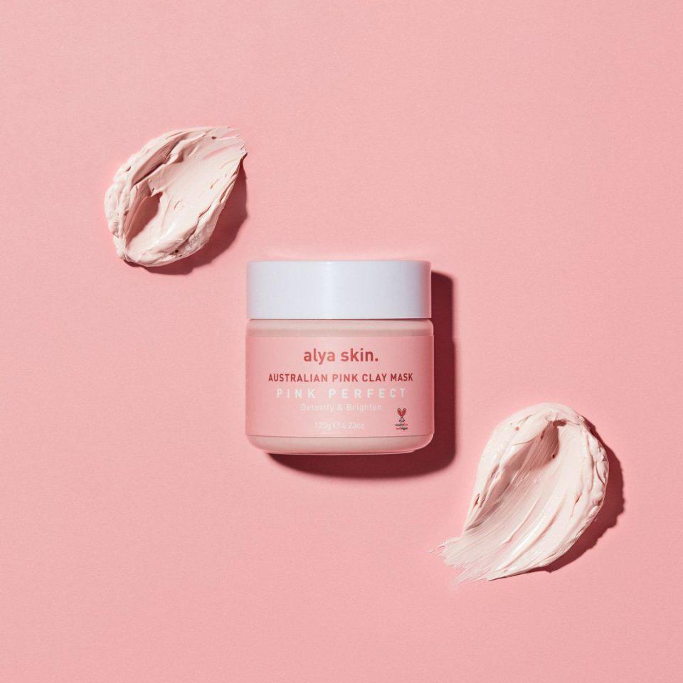 Australia’s highest rated pink clay mask is here to stay. With thousands of reviews, Alya's Australian Pink Clay Mask detoxifies and brightens skin, defends against pollutants, and fights acne and redness.