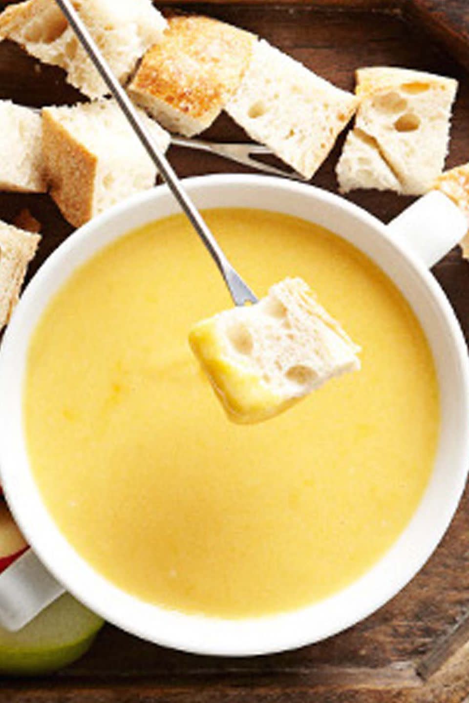 Cheddar-Beer Fondue