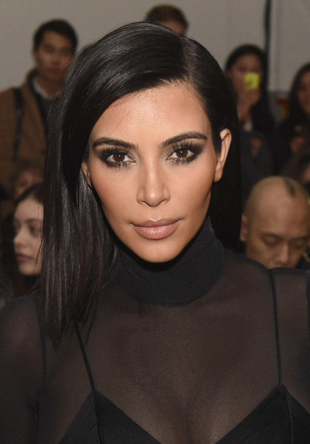 Kim Kardashian S Makeup Artist Explains Contouring