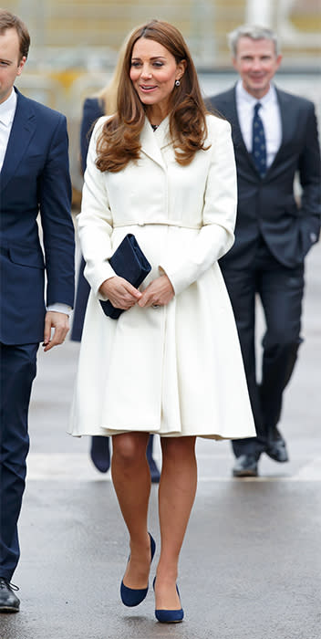 kate-middleton-white-coat