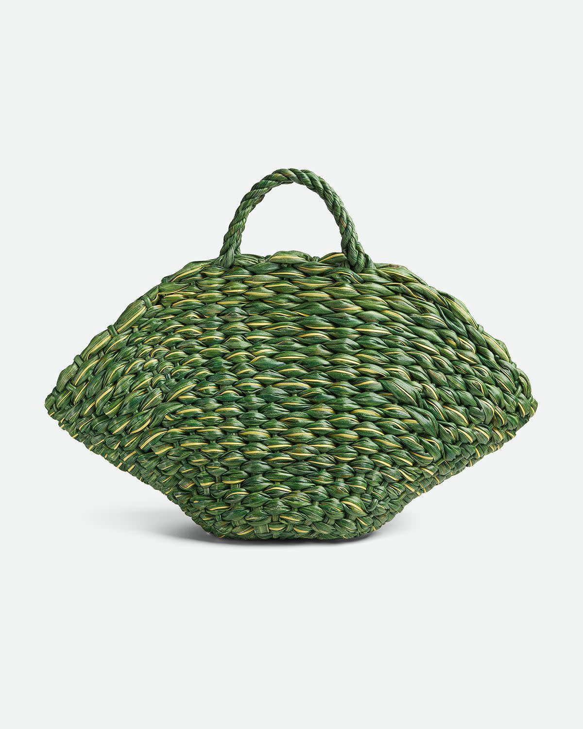 <p><a href="https://go.redirectingat.com?id=74968X1596630&url=https%3A%2F%2Fwww.bottegaveneta.com%2Fen-us%2Flarge-clam-raintree-seagrass-785749V40R08782.html&sref=https%3A%2F%2Fwww.elle.com%2Fculture%2Ftravel-food%2Fa40734913%2Felle-escapes-chicago%2F" rel="nofollow noopener" target="_blank" data-ylk="slk:Shop Now;elm:context_link;itc:0;sec:content-canvas" class="link rapid-noclick-resp">Shop Now</a></p><p>Large Clam</p><p>bottegaveneta.com</p><p>$21500.00</p>