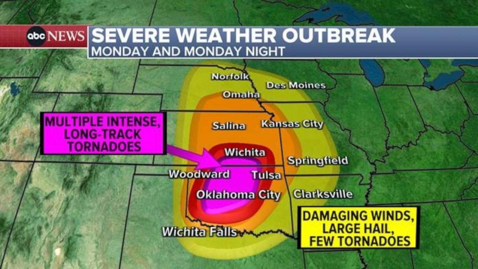 PHOTO: NOAA's Storm Prediction Center in Norman, Oklahoma, issued the highest severe weather risk alert possible, for multiple intense, long-track tornadoes Monday afternoon and evening. (ABC News)
