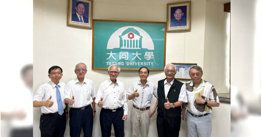 大同大學邁向「校友治校」，左起大同大學校長何明果、董事會董事長李良徳、中美晶創辦人盧明光、夏普前會長戴正吳、啟碁科技董事長謝宏波，以及校友總會理事長、萬寶集團總裁朱成志，都是大同大學畢業。（圖／大同大學提供）