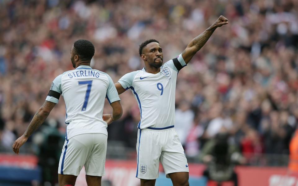 Defoe celebrates his goal against Lithunia