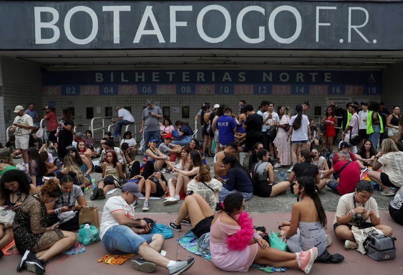 Brazilian Swifties gather in Rio for pop star's delayed concert after extreme heatwave