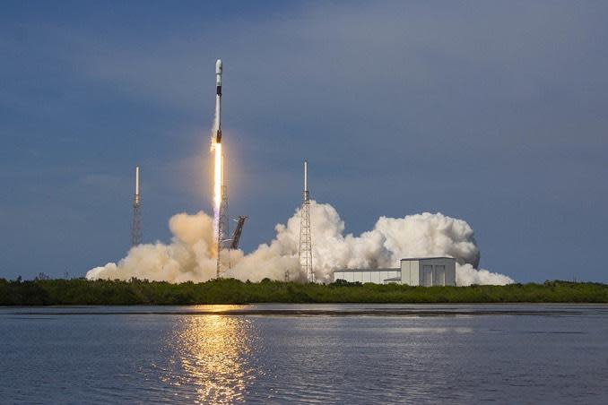 A SpaceX Falcon 9 rocket boosts a Global Positioning System satellite into orbit for the U.S. Air Force. / Credit: SpaceX