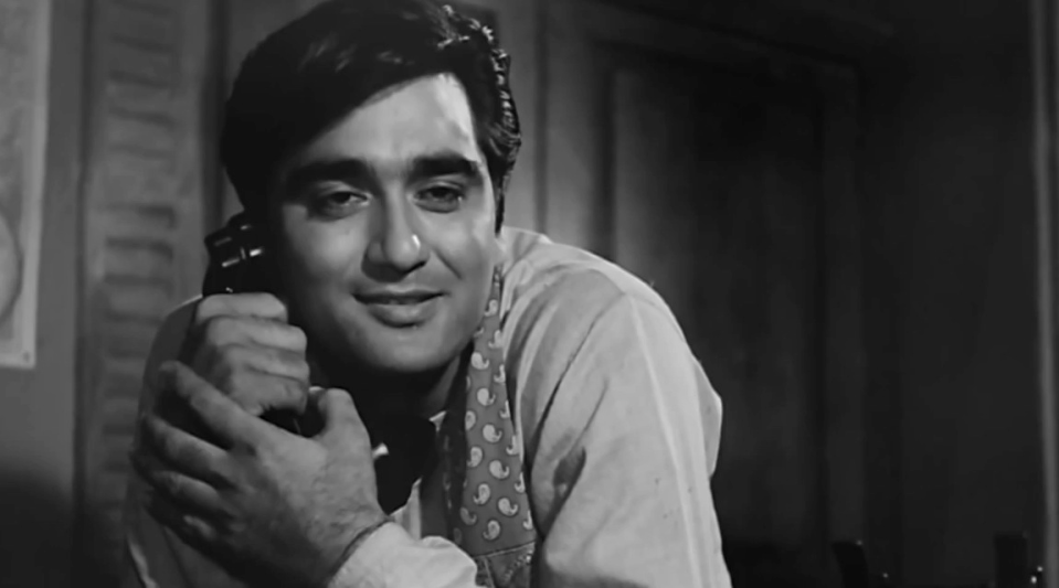 A commercial feature film with only one actor : In 1964, Sanjay Dutt’s father Sunil Dutt produced a commercial film called Yaadein. He was the only actor in the film and there was nobody else. At the very end of the film, there would be a silhouette of another actor. This went into the record books as the film with fewest actors.