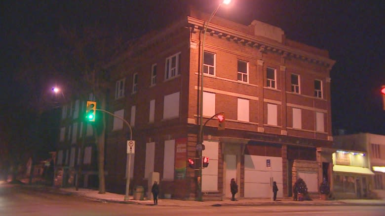 South Osborne neighbours pack meeting on boarded-up Rubin Block