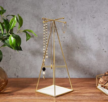 This sculptural jewellery stand that’s super practical but also pretty