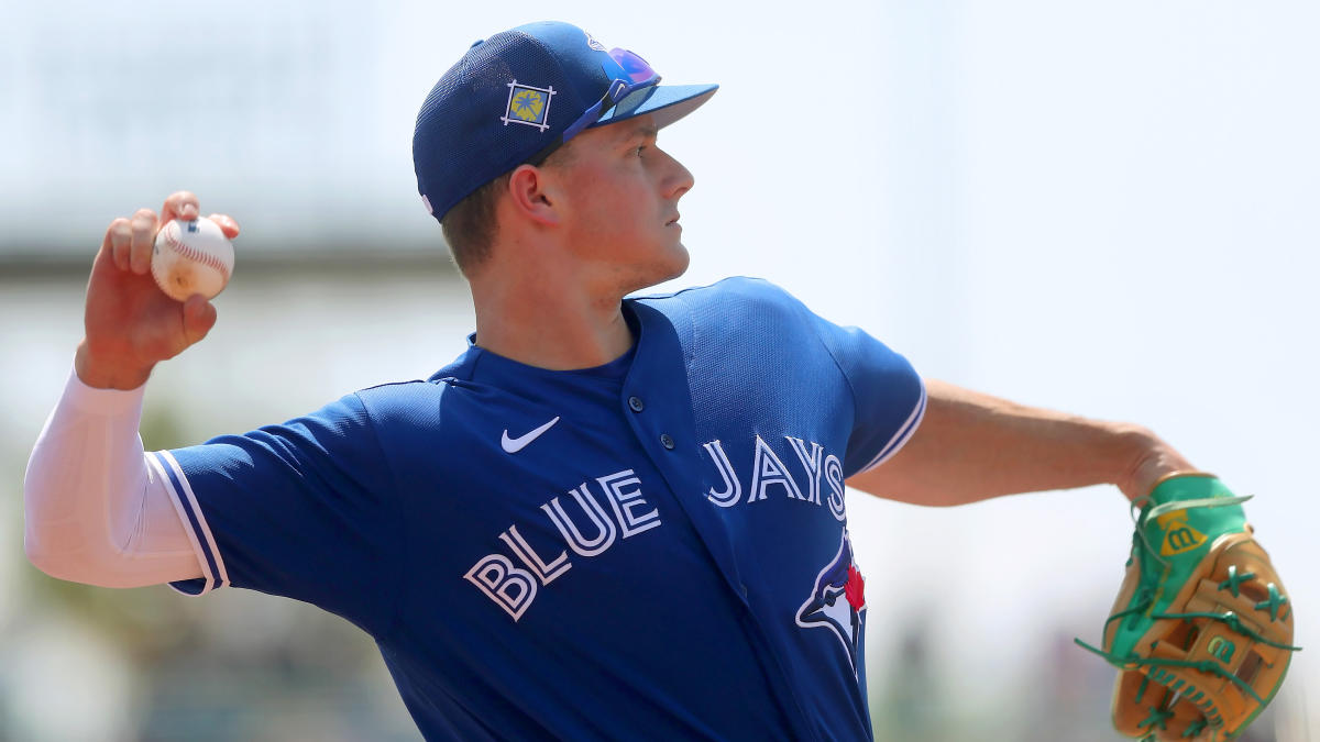 First baseman Smoak signs two-year contract extension with Blue