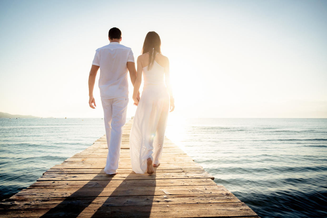 A couple have divided the Internet by planning a 5.30am wedding ceremony [Photo: Getty]