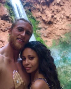 Pregnant Vanessa Morgan Michael Kopech Split After 5 Months Marriage