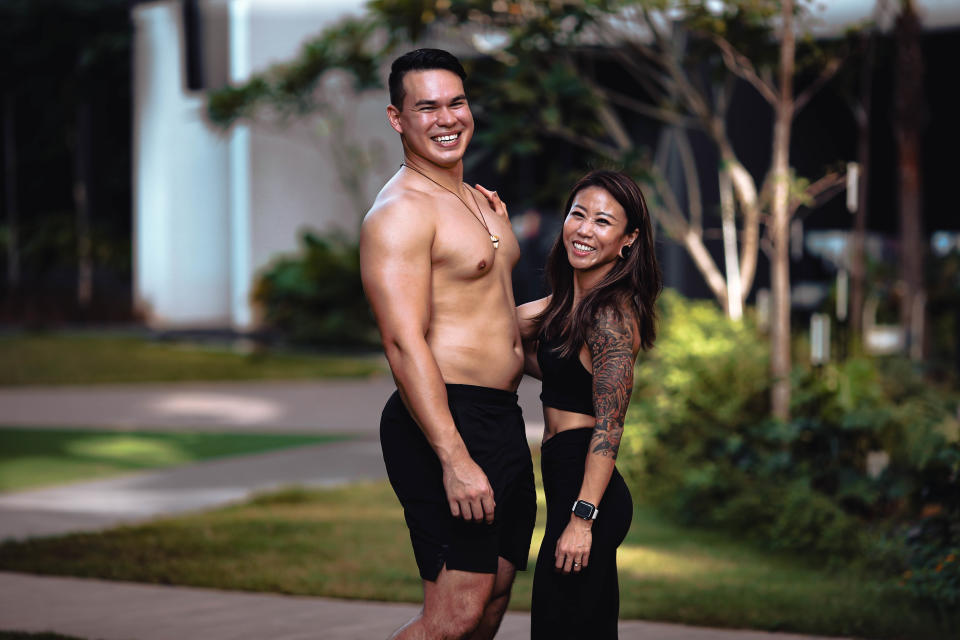 Singapore #Fitspos of the Week: Mika Kise and Elise Teo. (PHOTO: Cheryl Tay)