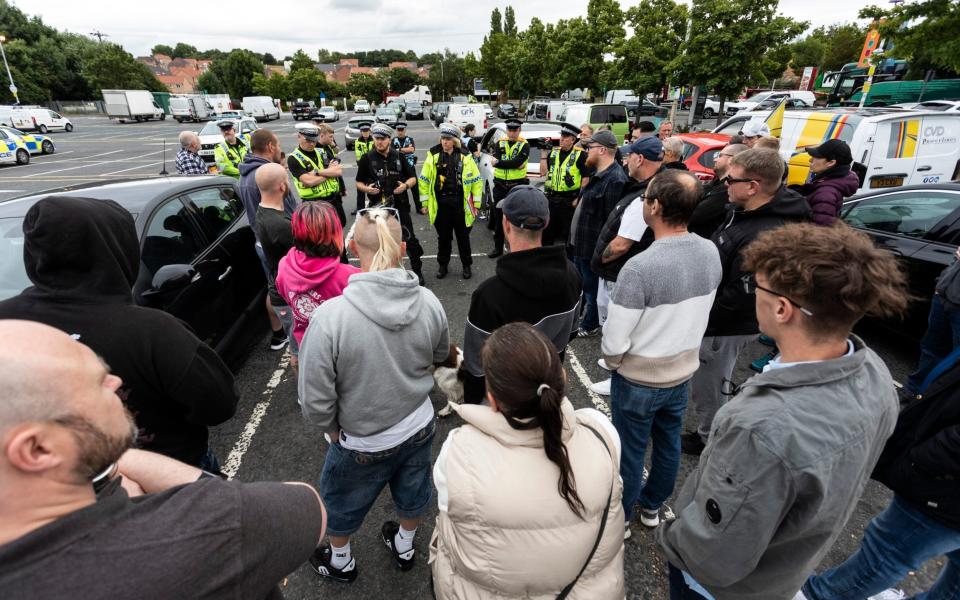 Rush hour chaos as fuel price protests block motorways - SWNS/SWNS