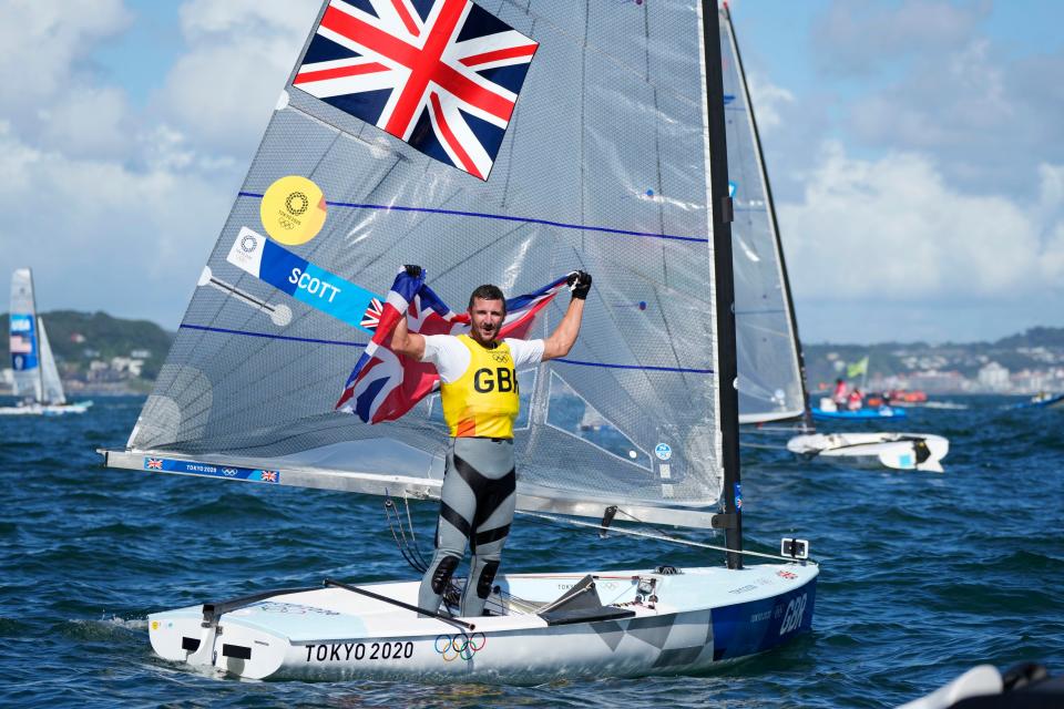 Giles Scott defended his Rio 2016 title (Bernat Armangue/AP)