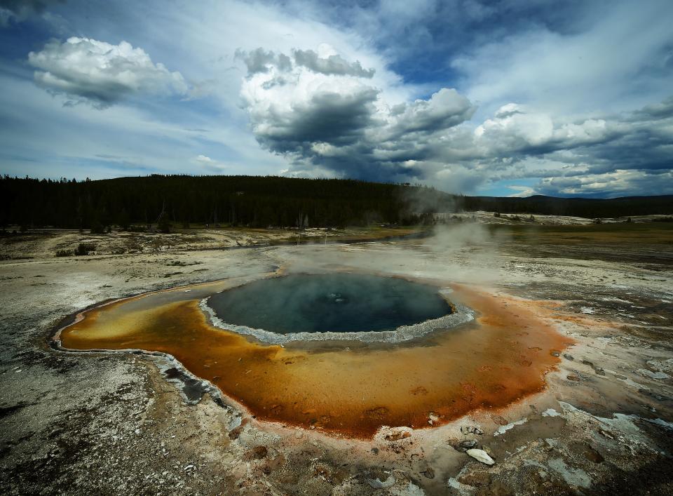 Yellowstone Supervolcano: An Eruption Isn’t Coming, But Here’s What Scientists Would See