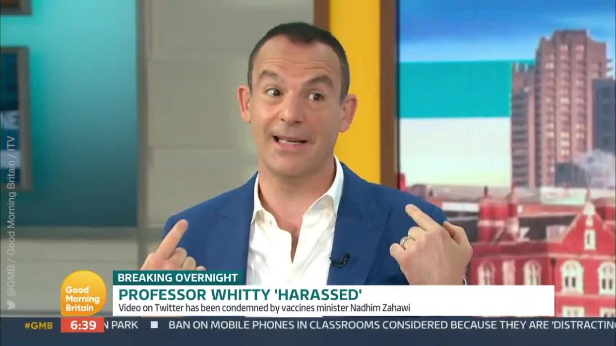 Martin Lewis has challenged Dan Walker and Naga Munchetty to a golf grudge match. (ITV)