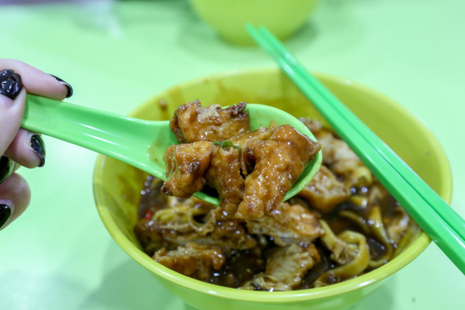 Yuan Chun Famous Lor Mee 08 - fried flour