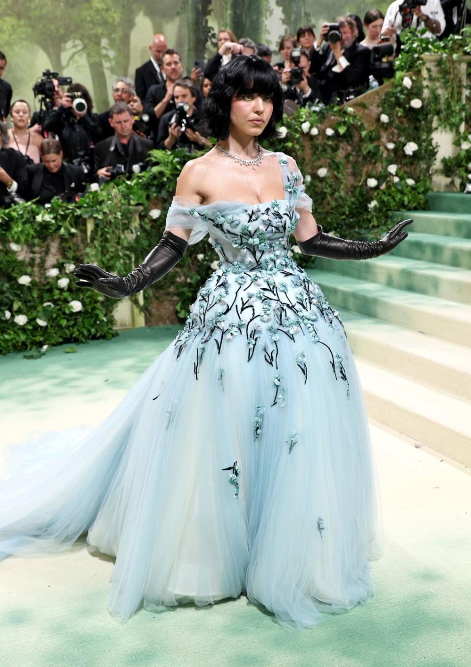 sydney sweeney with black hair at the met gala 2024