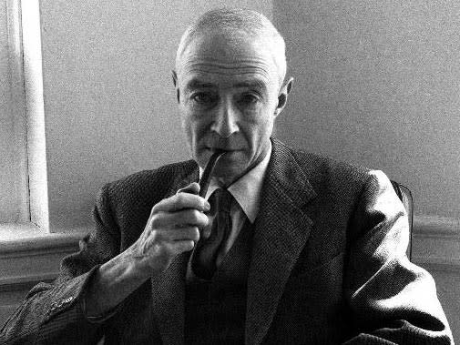 Robert Oppenheimer murió a los 62 años. Foto: Wikimedia Commons.